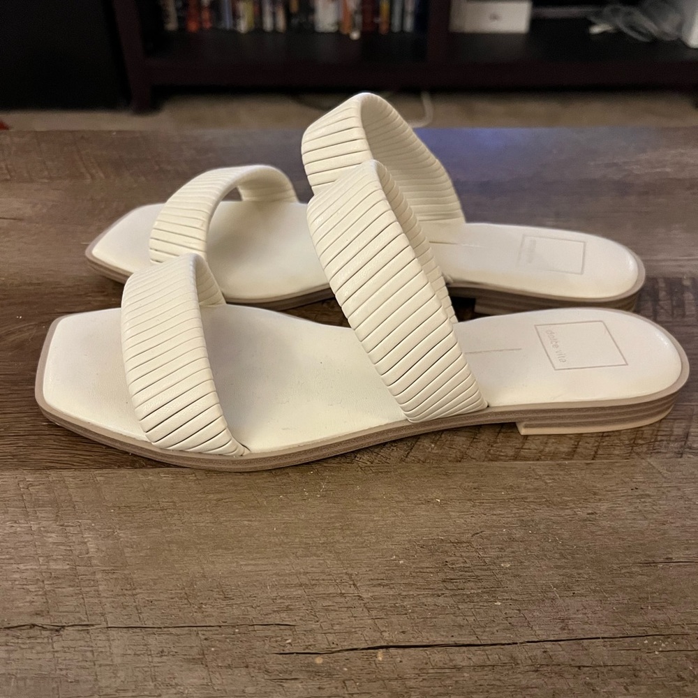 Sandals - Picture 5 of 5